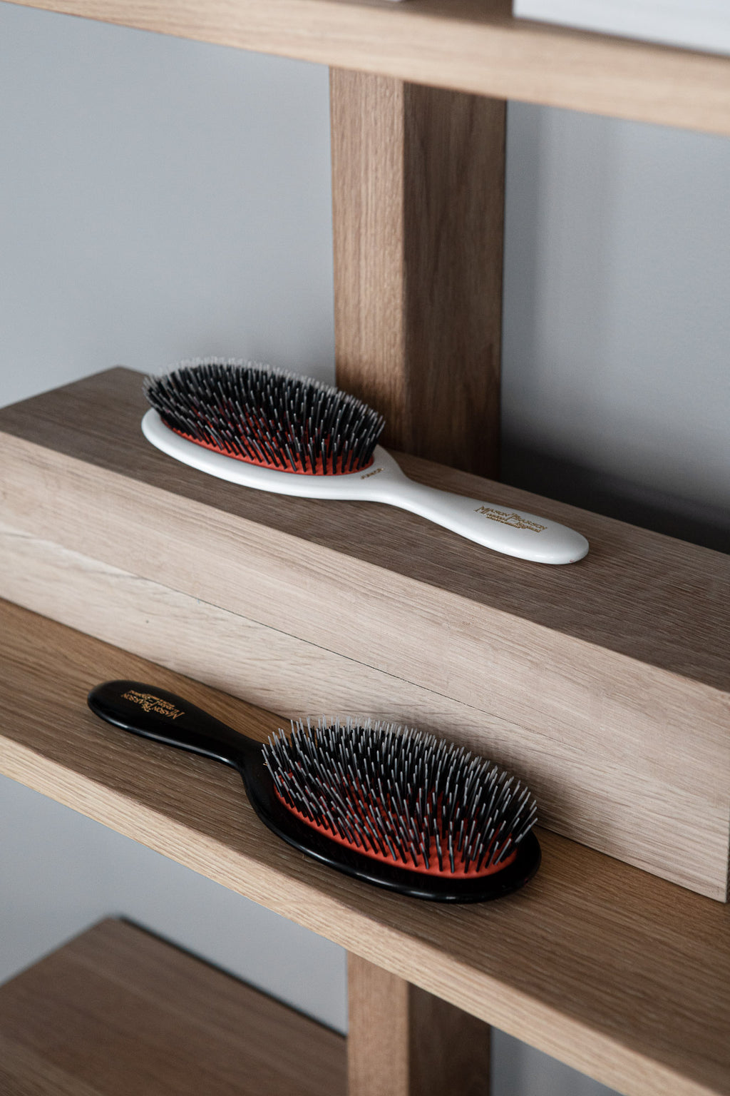 Mason Pearson børster hos Remedy Oslo